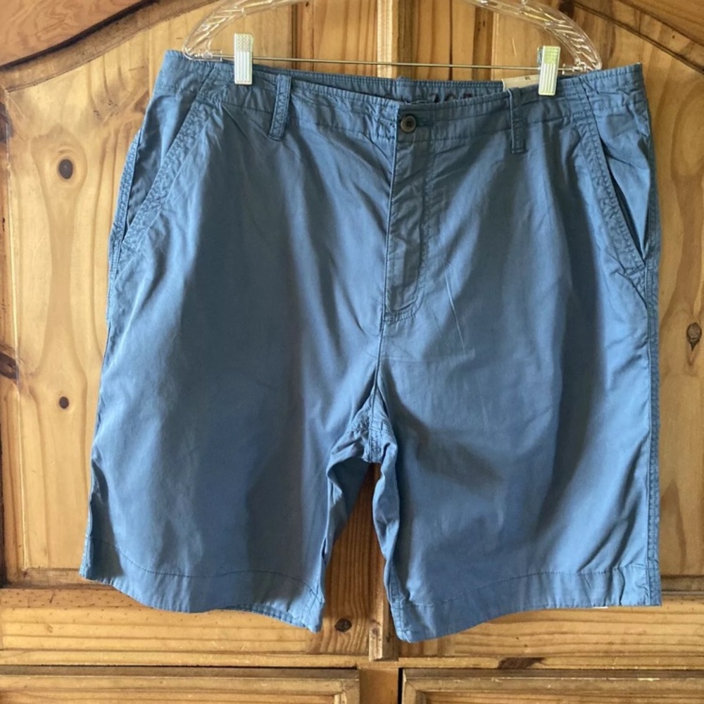 Men's Article 365 China Blue Straight Fit flat front chino shorts size 38 - NWT
